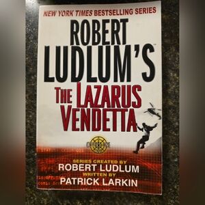 💥4 for $25💥 Robert Ludlum's The Lazarus Vendetta